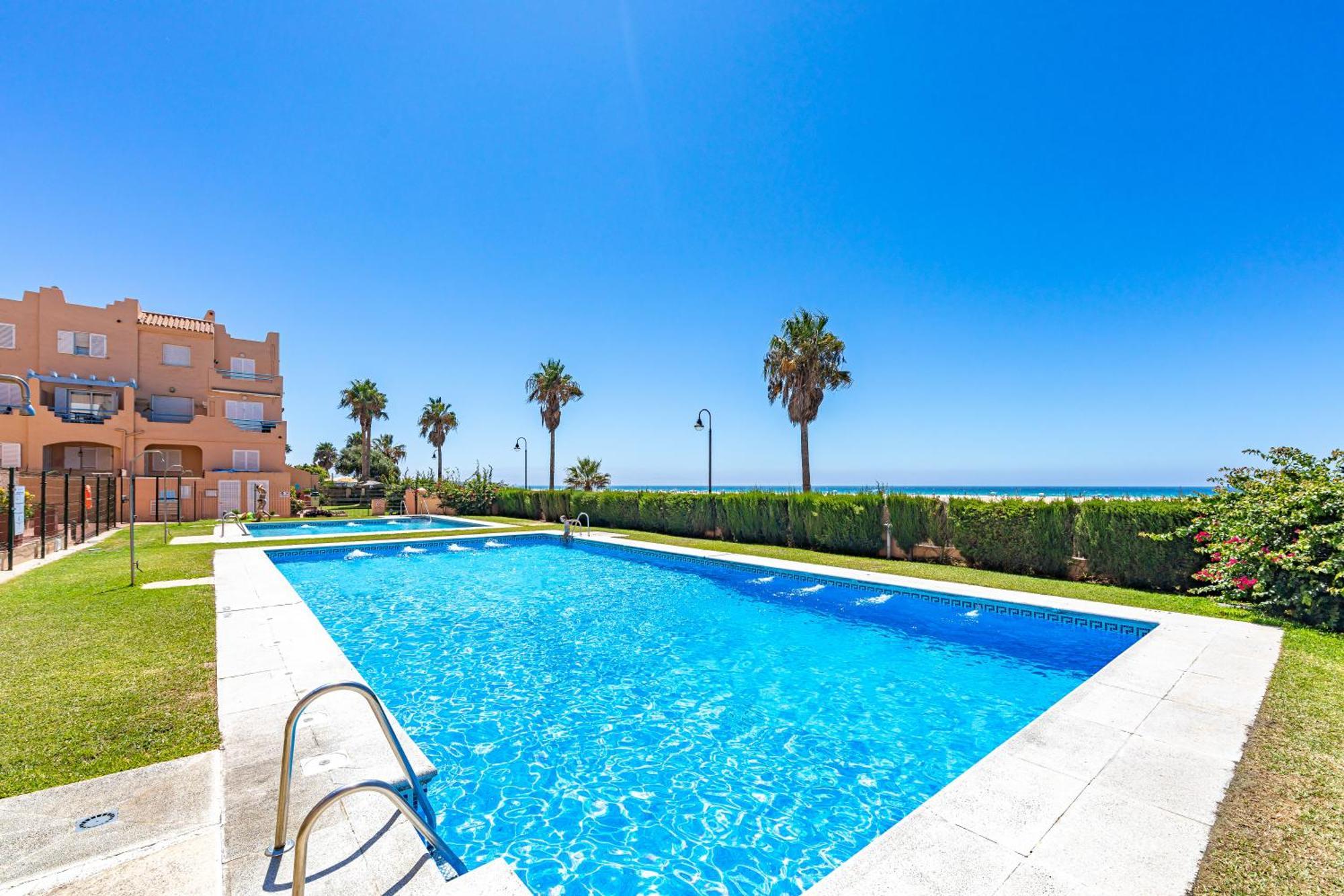 Beachfront, Pool, Terrace, Garage & Fibre Internet Tarifa Eksteriør billede